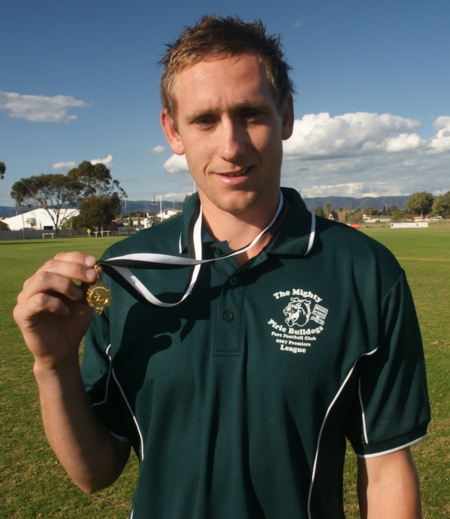TomClarkeMadiganMedal TomClarkeMadiganMedal