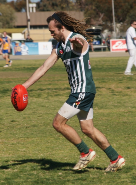 vLions020912_8